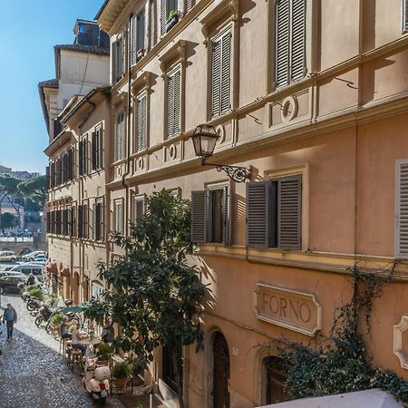 Lovely Spacious Apartment Near The Colosseum Roma Esterno foto