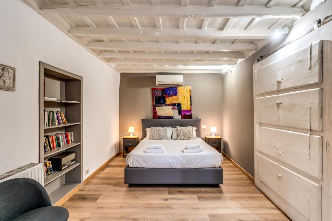 Lovely Spacious Apartment Near The Colosseum Roma Esterno foto