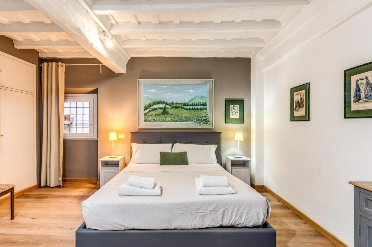 Lovely Spacious Apartment Near The Colosseum Roma Esterno foto