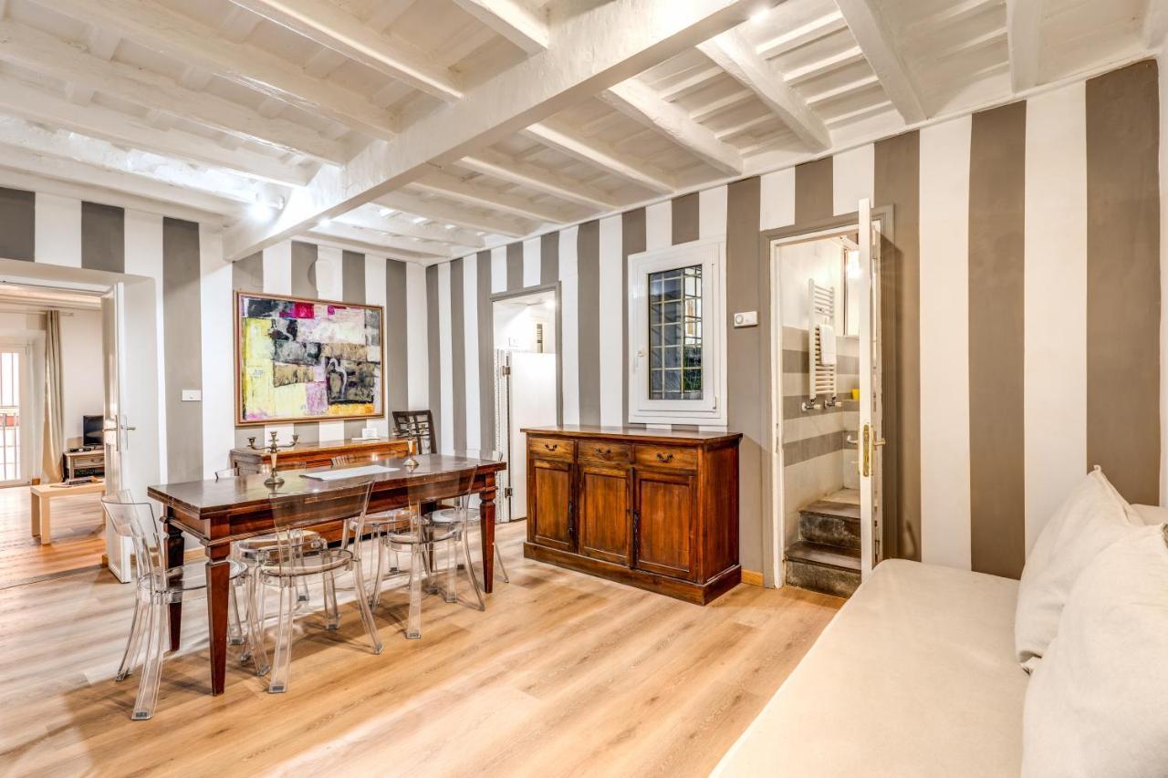 Lovely Spacious Apartment Near The Colosseum Roma Esterno foto