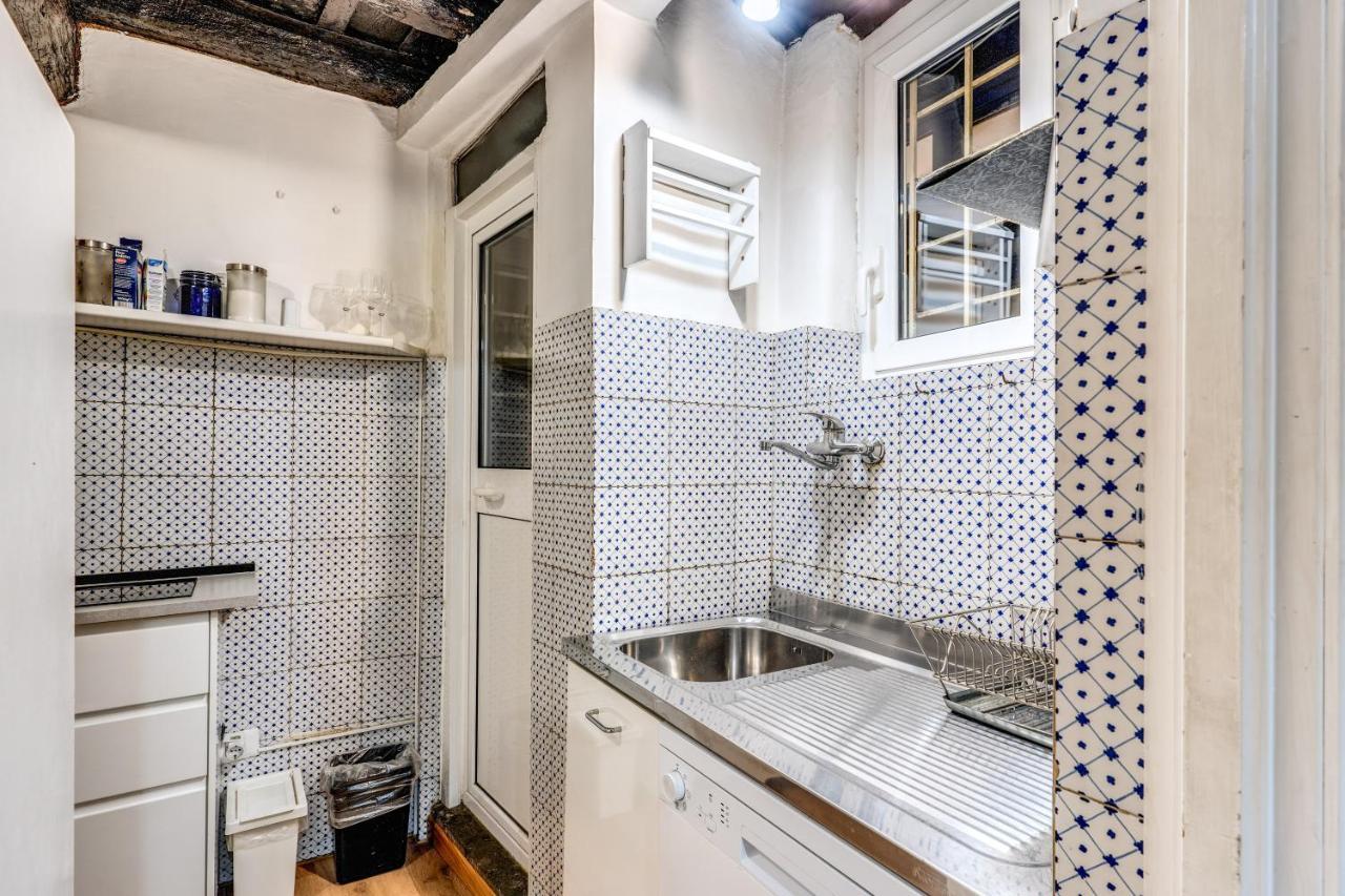 Lovely Spacious Apartment Near The Colosseum Roma Esterno foto